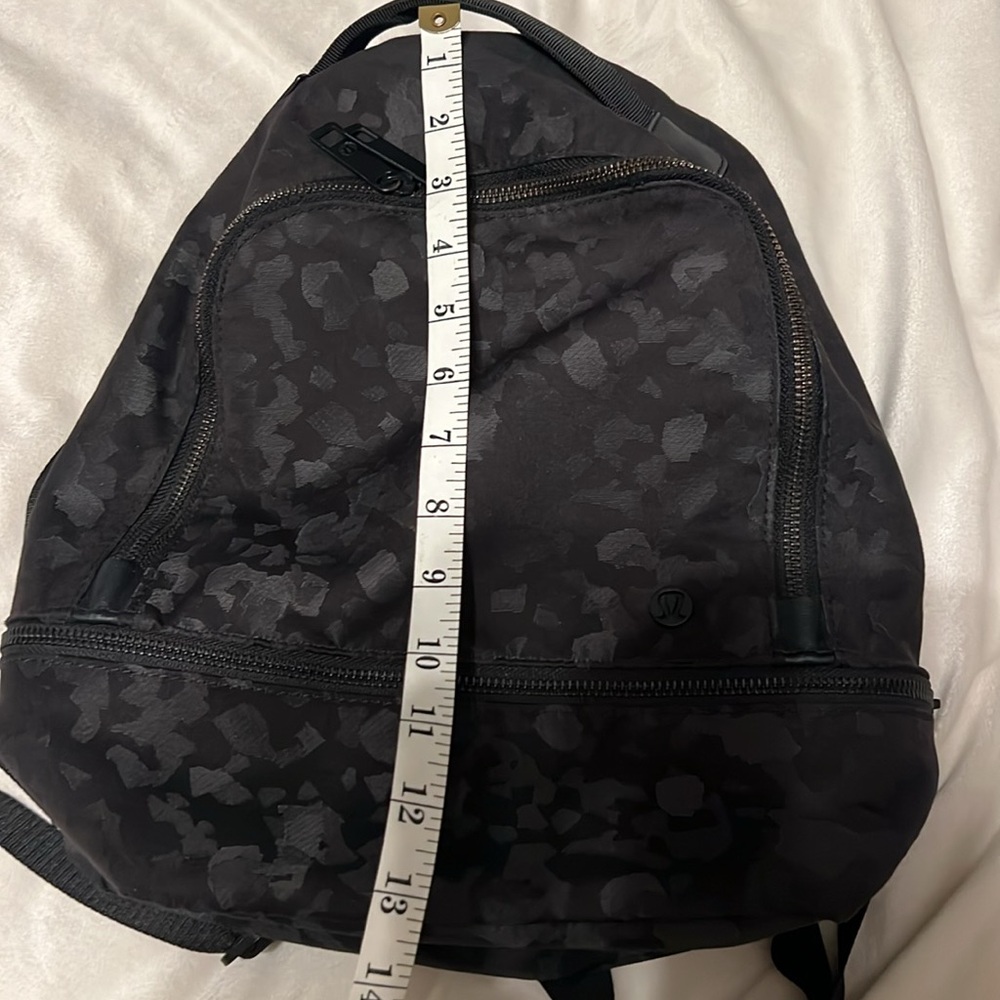 Lululemon City Adventurer Black pattern Backpack Mini - Picture 8 of 8